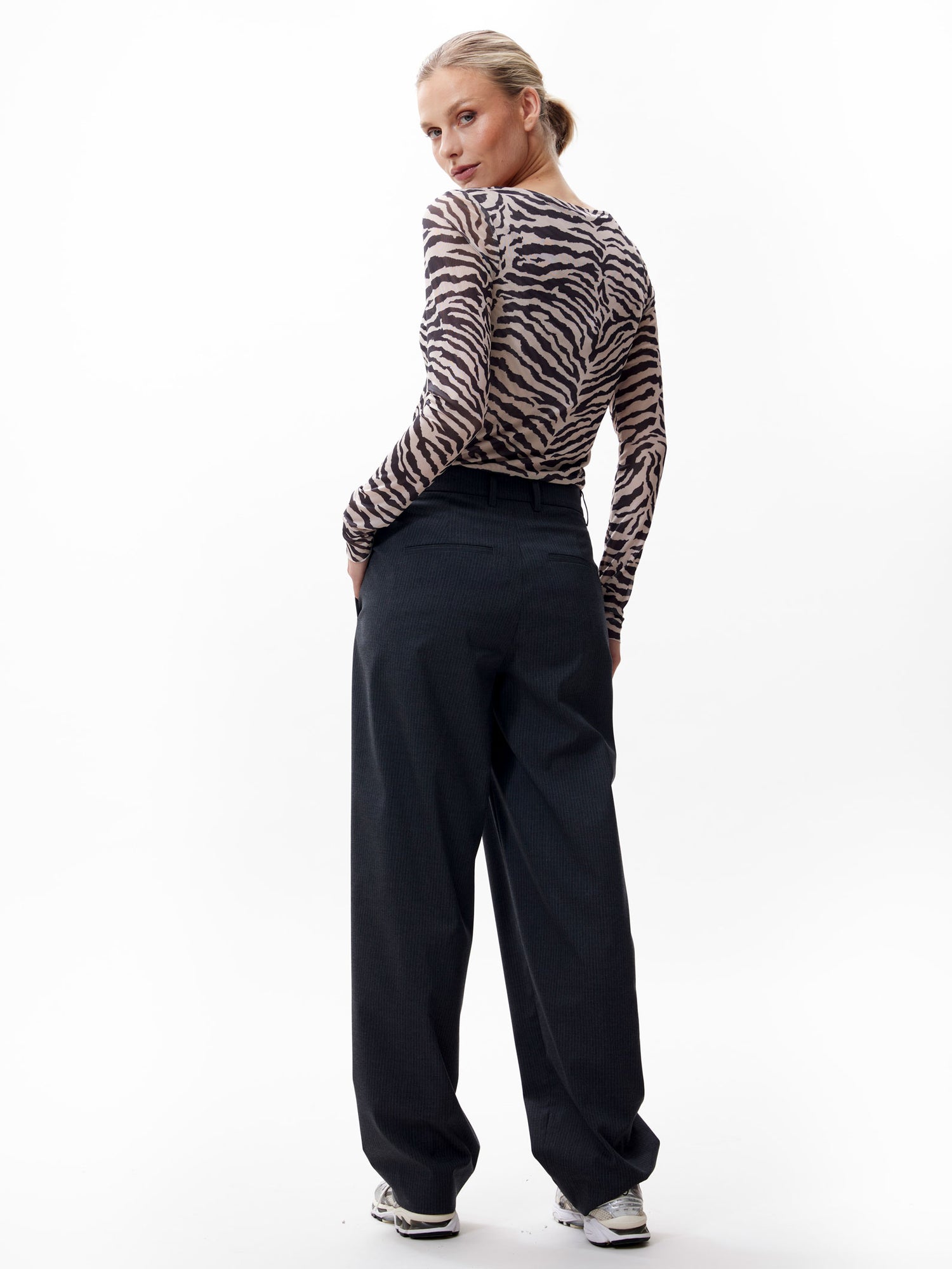 Zebra mesh long sleeve Sand