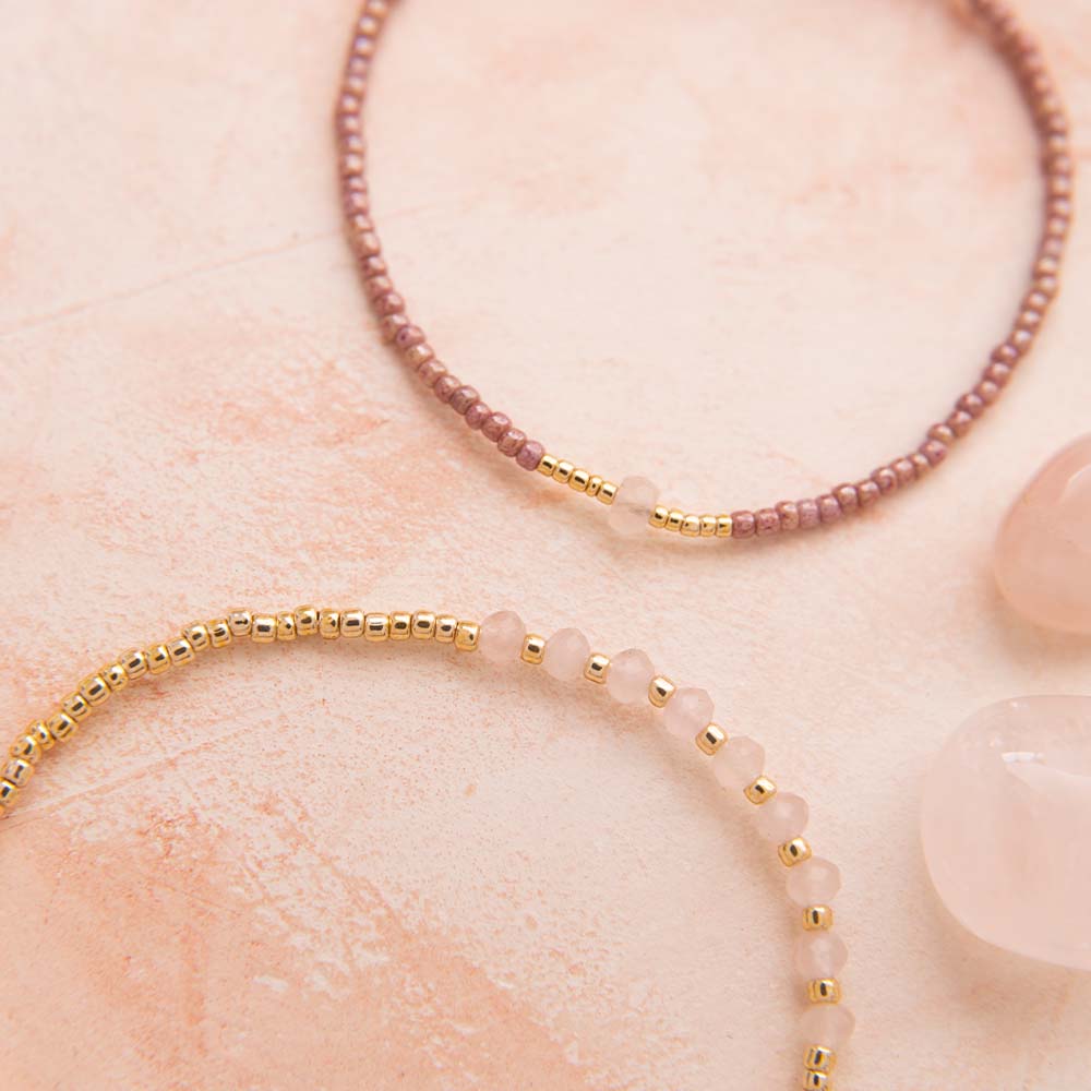 Proud rozenkwarts goudkleurige armband