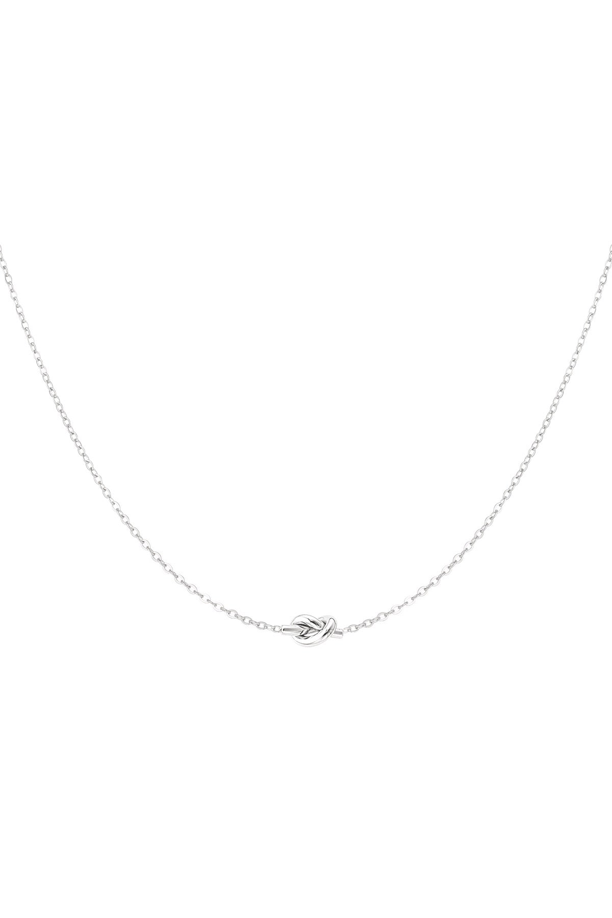 Eenvoudige ketting met knoop zilverkleurig