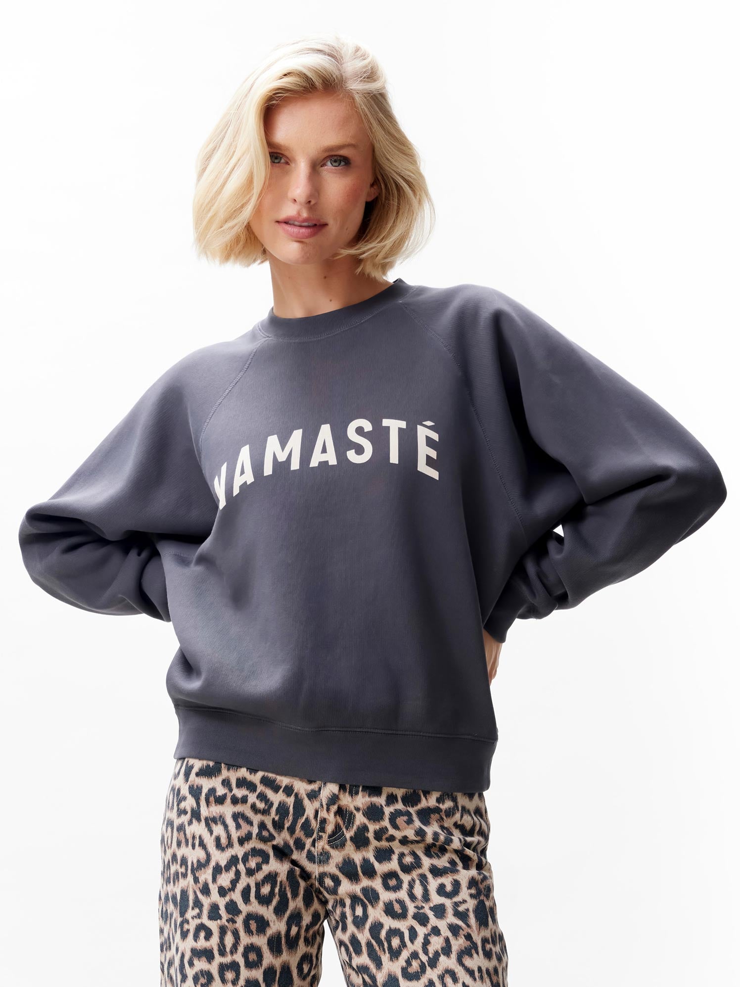 Graphic sweater &