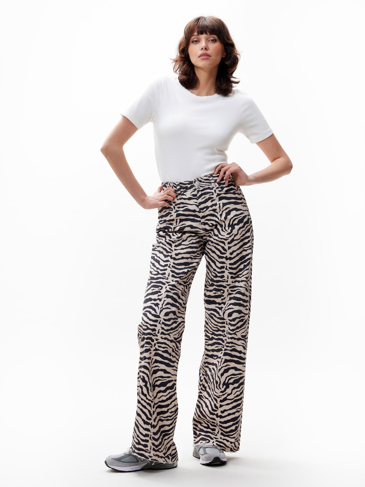 Loose fit zebra jeans zand