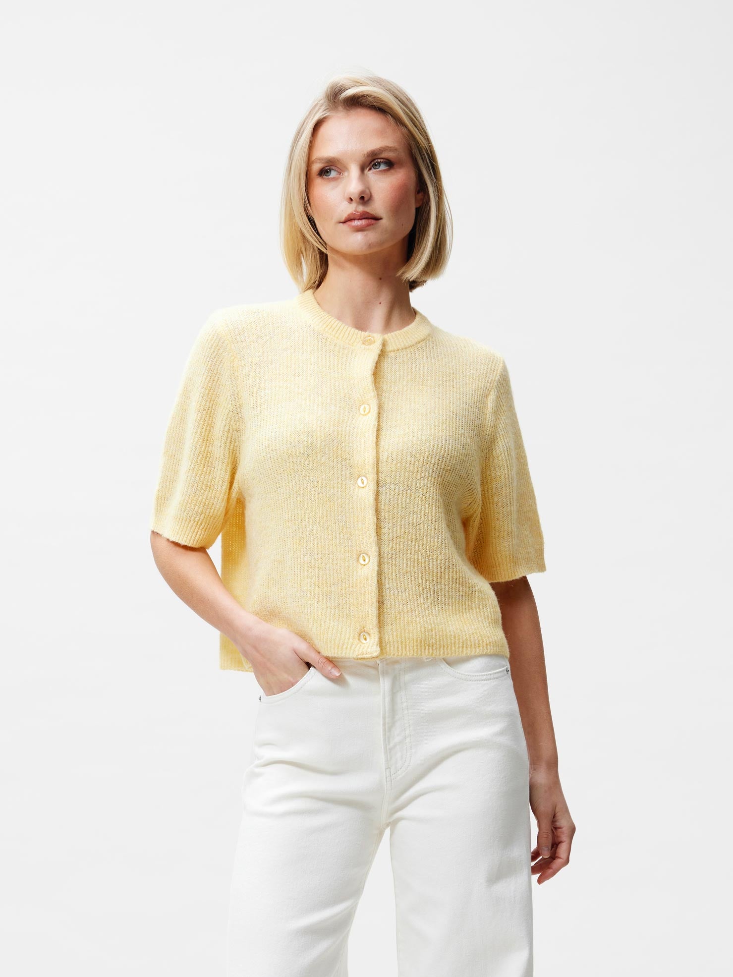 Kortmouw gebreid vest Mellow Yellow