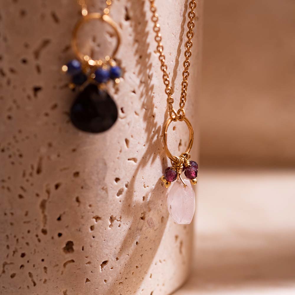 Illusion rozenkwarts granaat vergulde ketting
