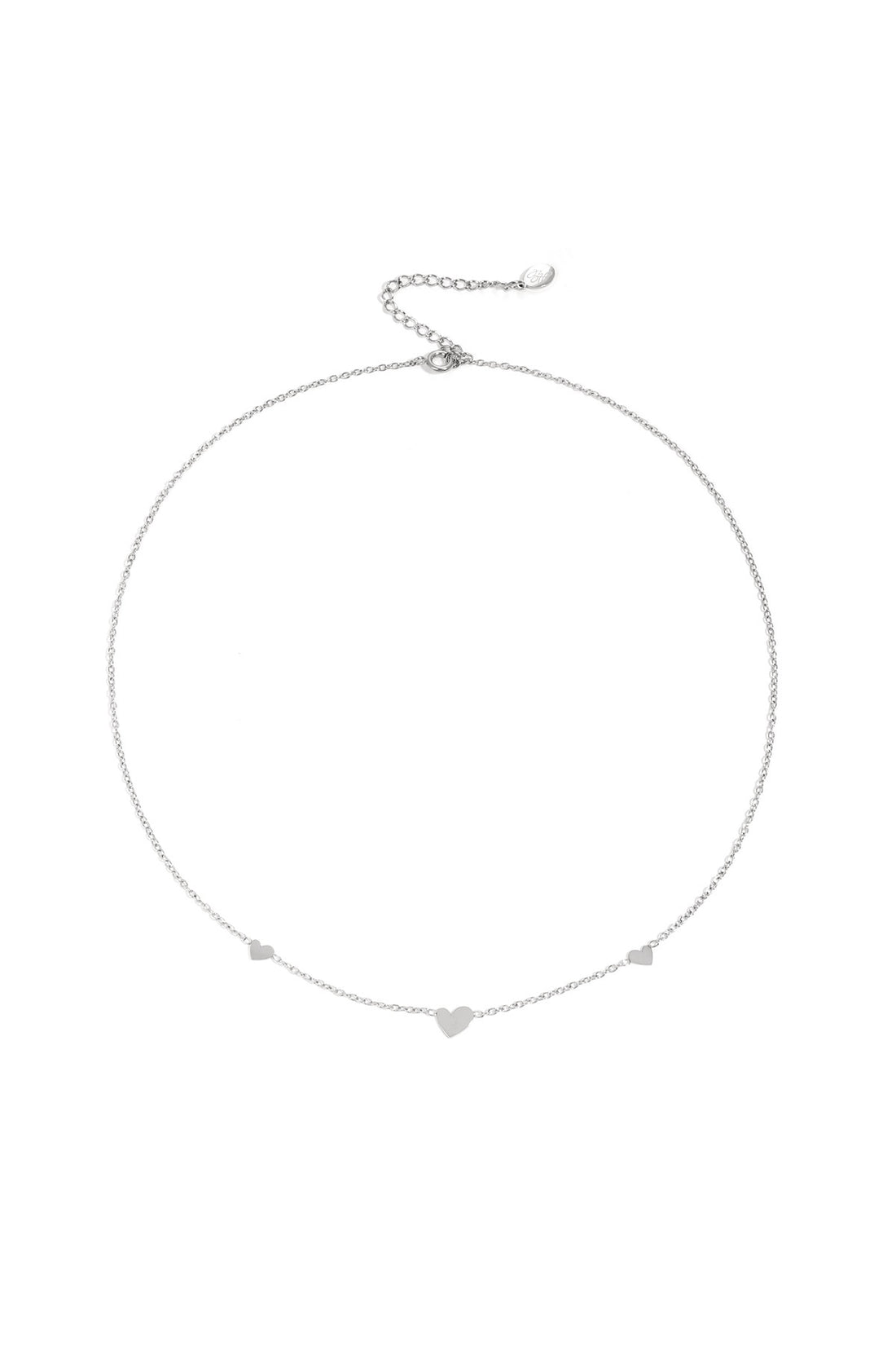 Klassische Kette mit Herzchen Silberfarben