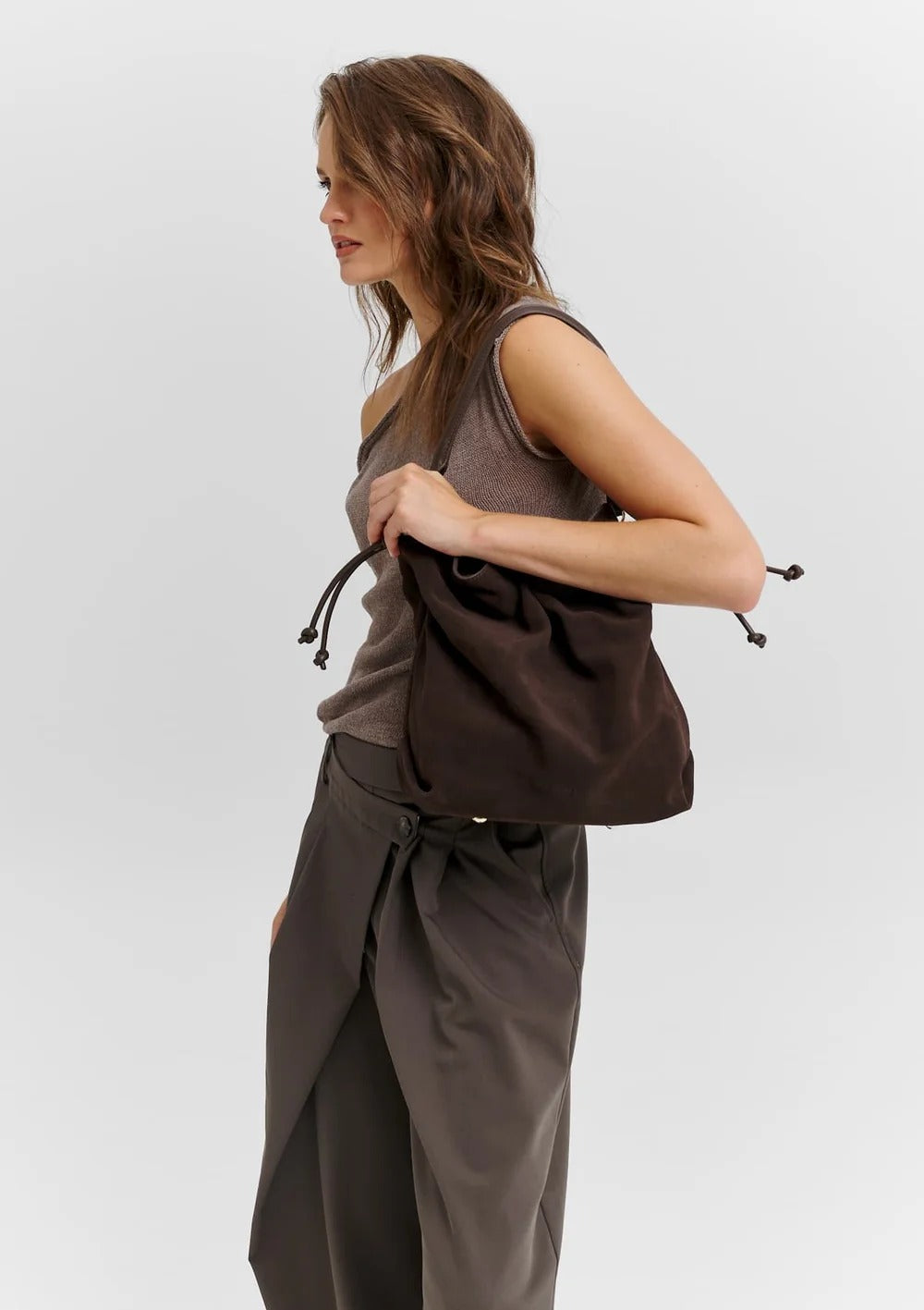 Cool Companion Suede M - Coffee